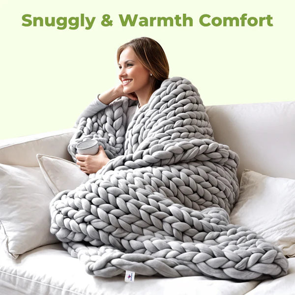 Chunky Knit Blanket – Handwoven, Soft & Cozy Throw